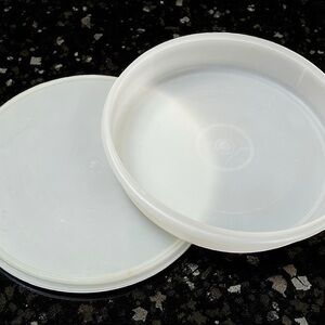 Vintage Tupperware Cupcake Pie Vegetable Keeper Storage w Lid 12” Round 224 242